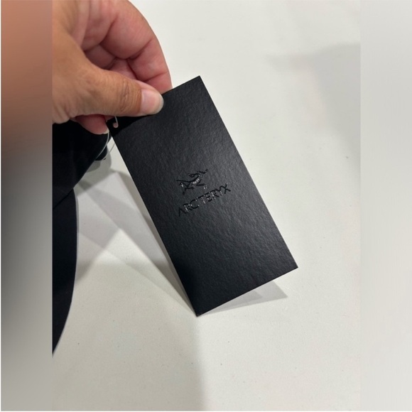 Arc’teryx Women's Men's Paltz Cap Black NWT Softshell Hat Performance L/XL - Picture 7 of 7